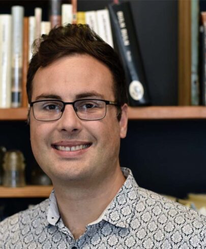 Dr Adam Valka